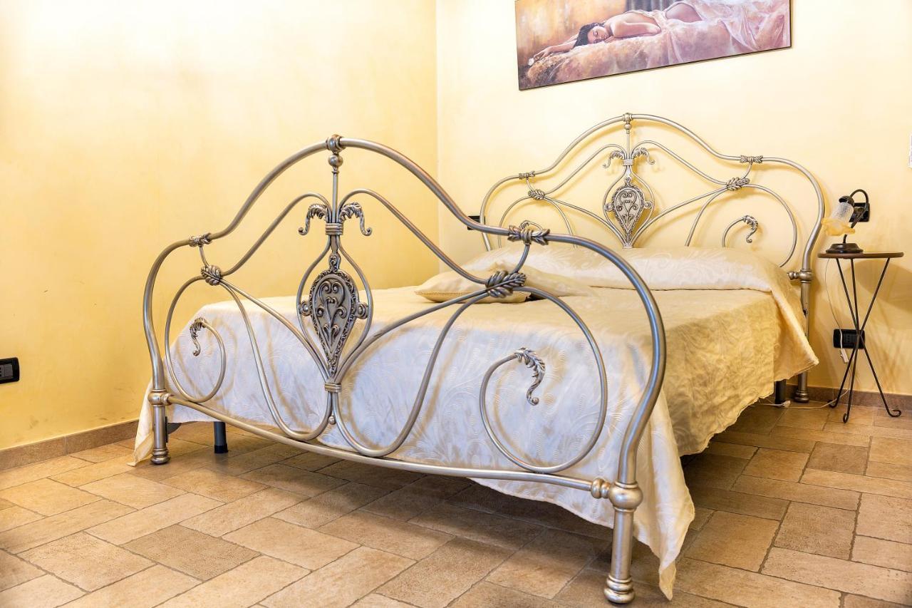 B&B Casa Fusco Fondi Luaran gambar