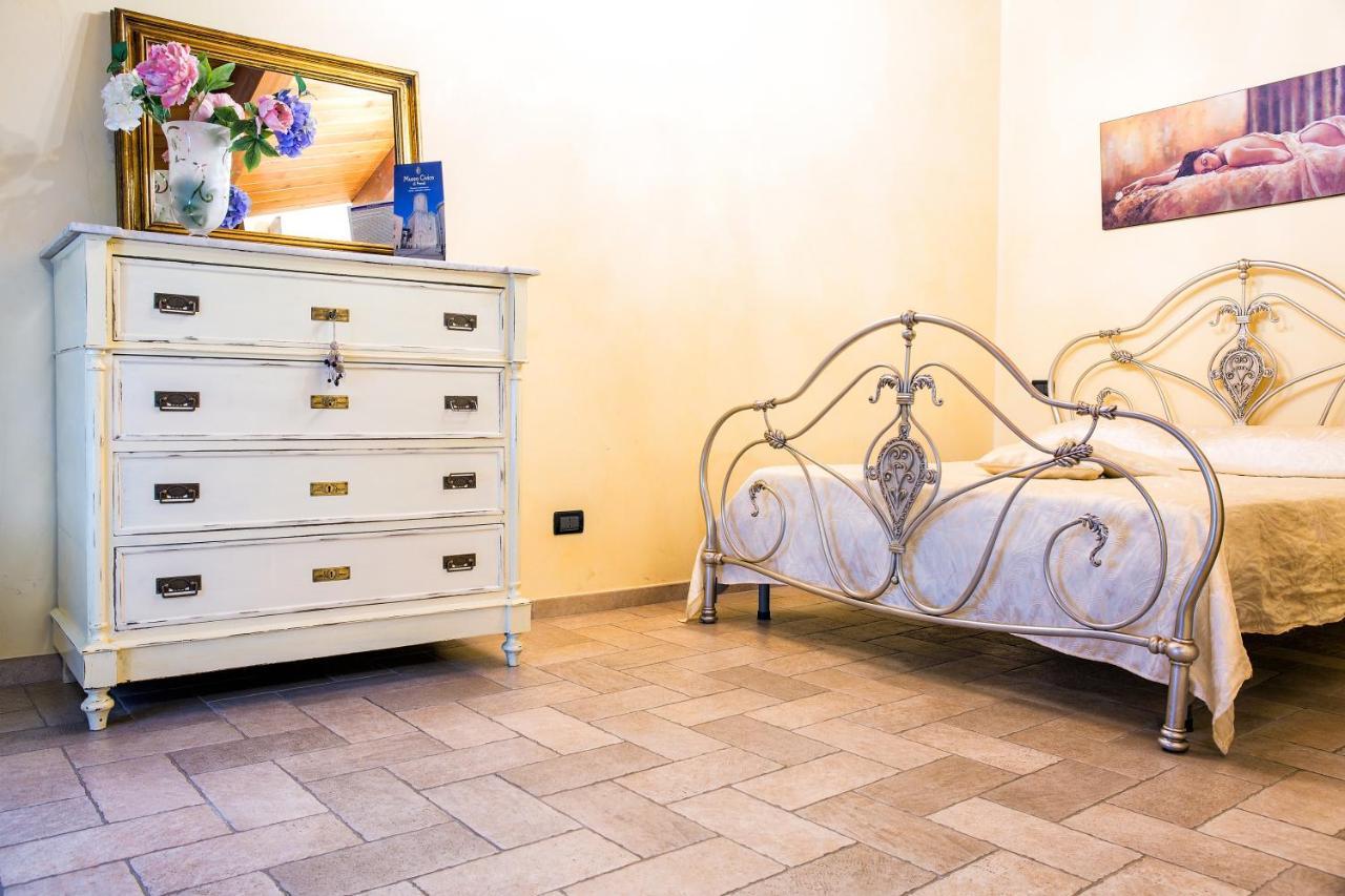 B&B Casa Fusco Fondi Luaran gambar