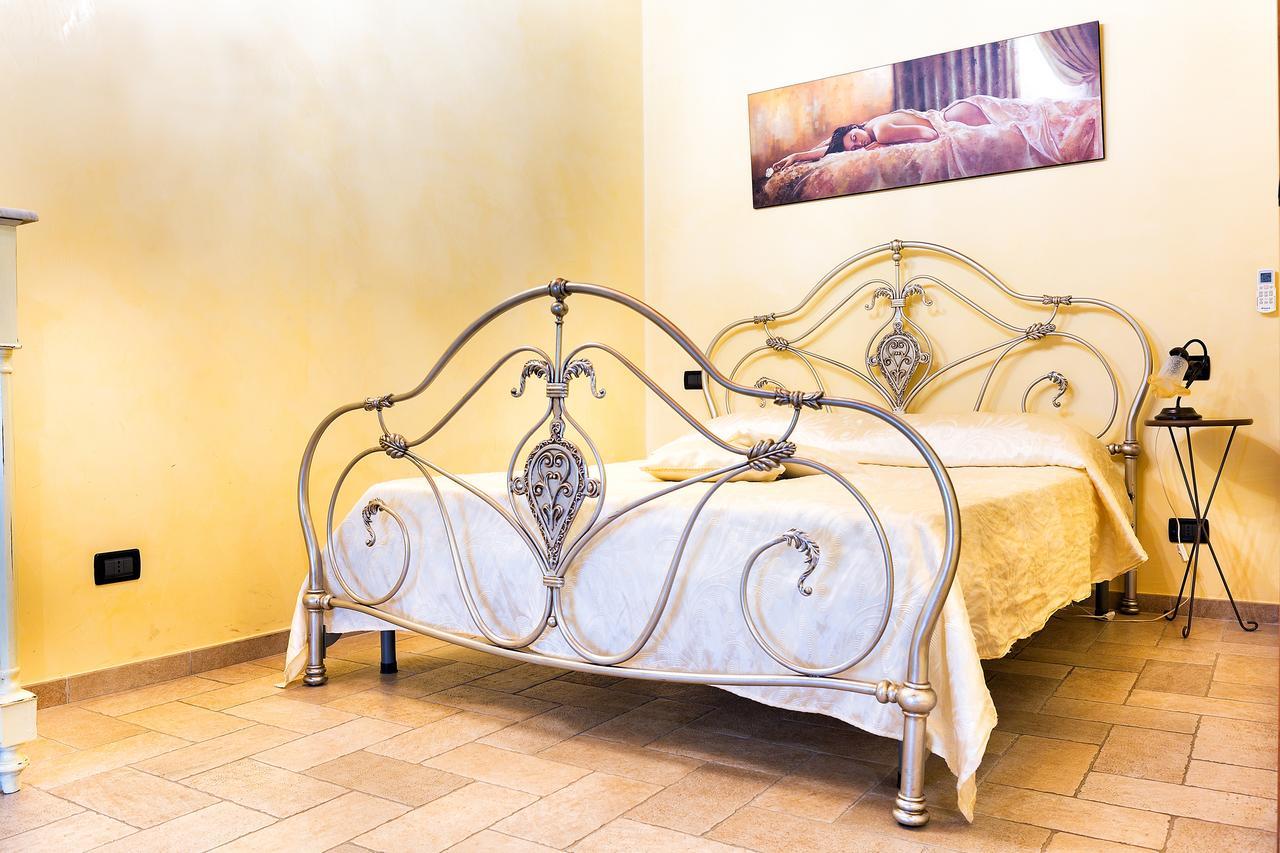 B&B Casa Fusco Fondi Luaran gambar
